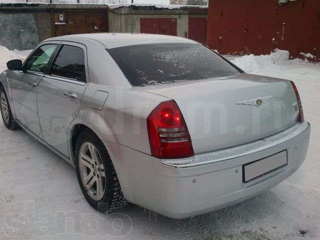 Продам Chrysler 300C, 2005 год в городе Сургут, фото 4, Chrysler