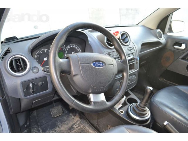 Продам Ford Fiesta в городе Ханты-Мансийск, фото 4, стоимость: 370 000 руб.