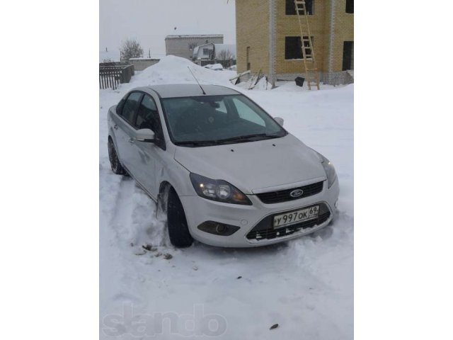 Ford Focus 2 рестайлинг, 2011 г. выпуска (седан, 1.6л МКПП 115лс). в городе Тверь, фото 1, стоимость: 500 000 руб.