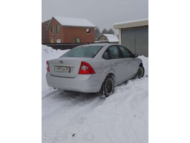 Ford Focus 2 рестайлинг, 2011 г. выпуска (седан, 1.6л МКПП 115лс). в городе Тверь, фото 2, Ford