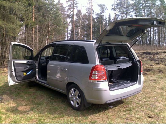 продаю opel zafira 2009 г. в городе Санкт-Петербург, фото 3, стоимость: 549 000 руб.