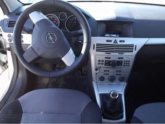 Продаётся Opel Astra седан 2009г.в. турбодизель! в городе Курск, фото 6, Opel