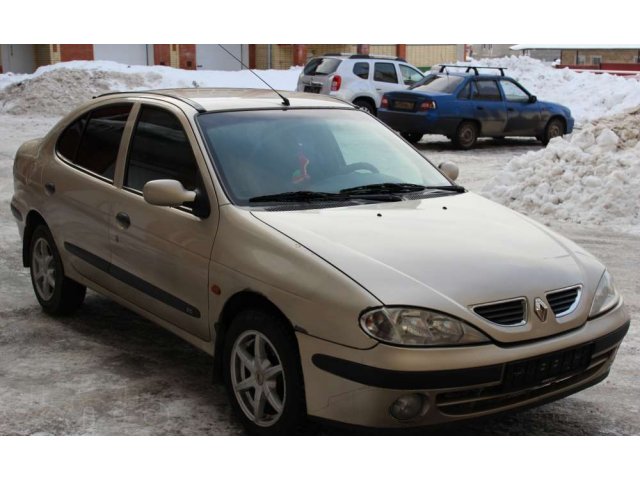 продам машину с пробегом в городе Вологда, фото 1, Renault