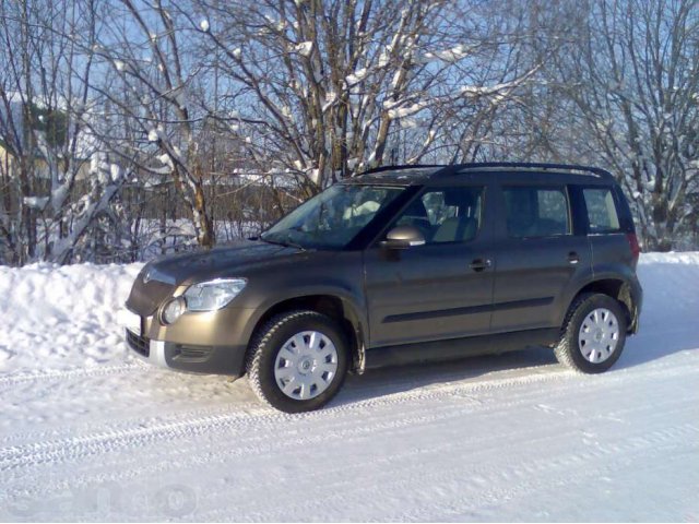 Продаю Skoda Yeti 1.2 2012 гв корич.металлик в городе Киров, фото 1, стоимость: 720 000 руб.