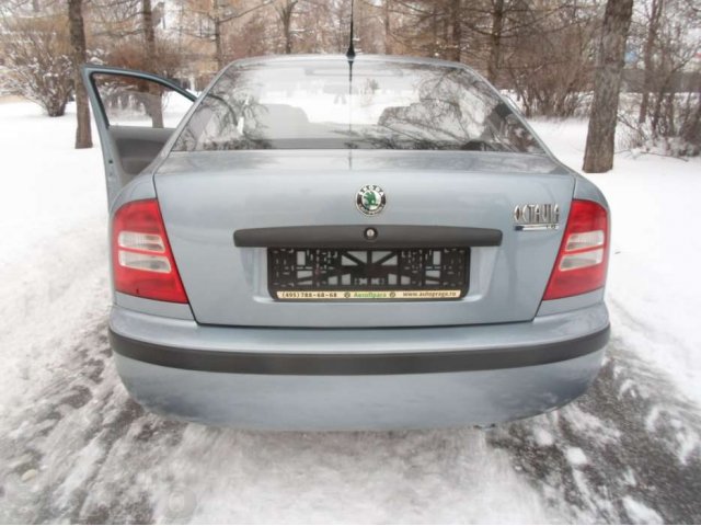 SKODA Octavia (1.6) МКПП 2005 в городе Москва, фото 4, Московская область