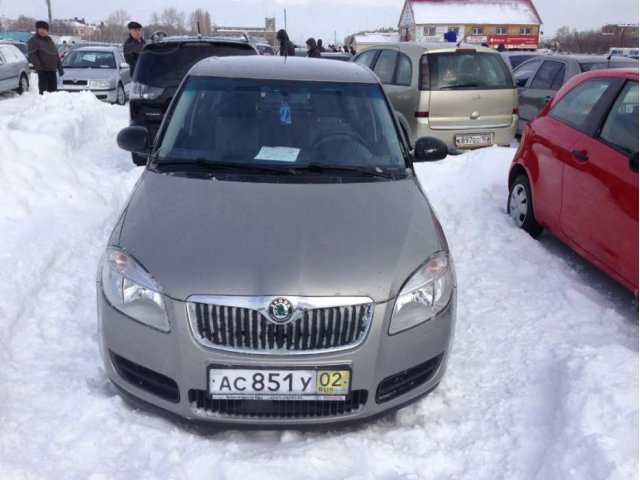 SKODA Fabia - хетчбек 2010г. 1,2 л. мкп   баз. компл. в городе Уфа, фото 1, Skoda