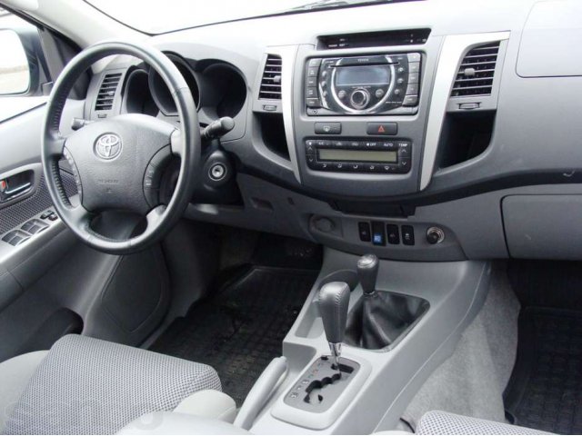 Toyota Hilux 2011 в городе Краснодар, фото 3, Краснодарский край