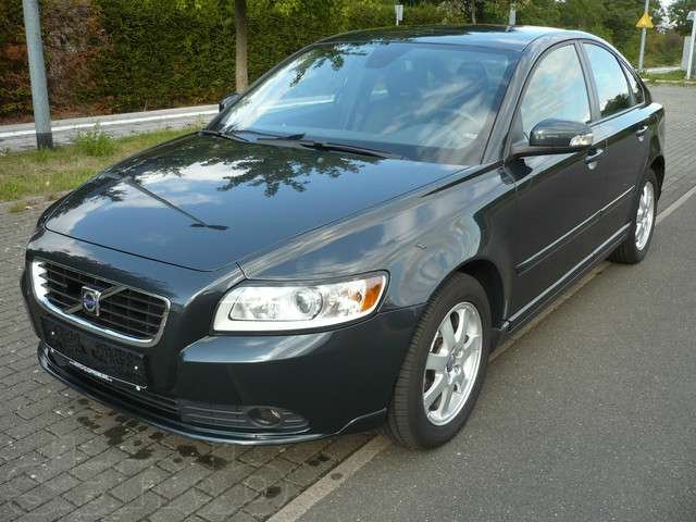 Volvo S40 mometntum 2.0, 2009 в городе Миллерово, фото 1, стоимость: 570 000 руб.