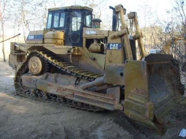 Продается бульдозер  CAT D9R 1996 год в городе Владивосток, фото 1, Бульдозеры и тракторы