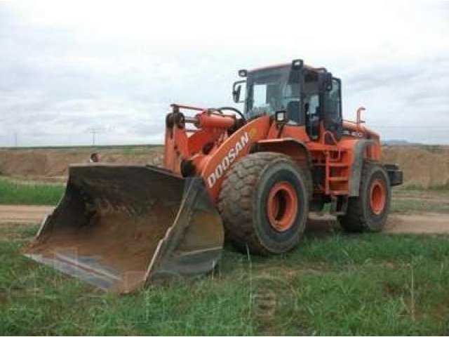 Продаётся  фронтальный  погрузчик Doosan DL400  2009 года выпуска. в городе Владивосток, фото 1, Приморский край