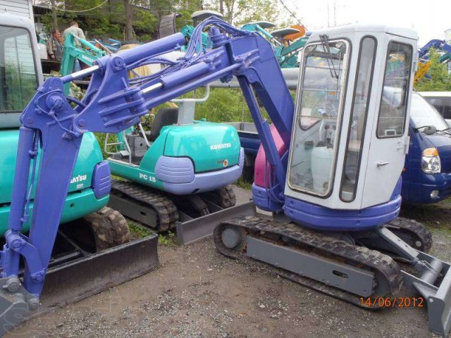 Мини-экскаватор Komatsu PC28UU, 2003 год, кабина в городе Владивосток, фото 1, стоимость: 675 000 руб.