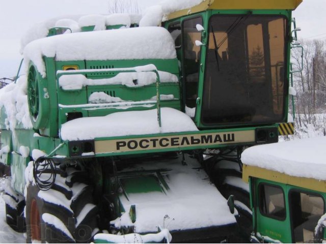 Комбайн в городе Оренбург, фото 1, Оренбургская область