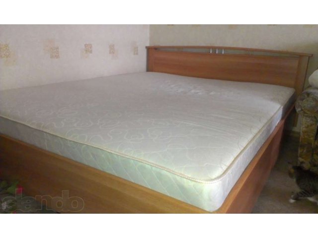 кровать двухспальная в городе Череповец, фото 1, стоимость: 15 000 руб.