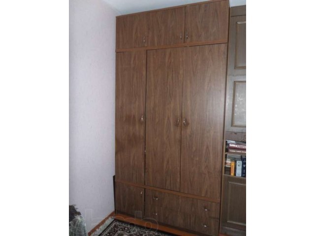 Продам вместительный шкаф в городе Улан-Удэ, фото 1, стоимость: 3 500 руб.
