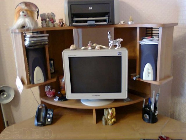 Компьютерный угловой стол в городе Набережные Челны, фото 4, стоимость: 2 500 руб.