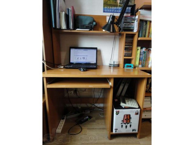 Компьютерный стол в городе Самара, фото 1, стоимость: 2 000 руб.
