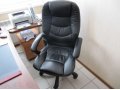 Продаётся кожаное анатомическое кресло руководителя – офисное в городе Новоалтайск, фото 1, Алтайский край