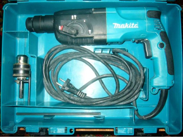 Продам Перфоратор Makita HR2450 в городе Томск, фото 1, Электроинструменты