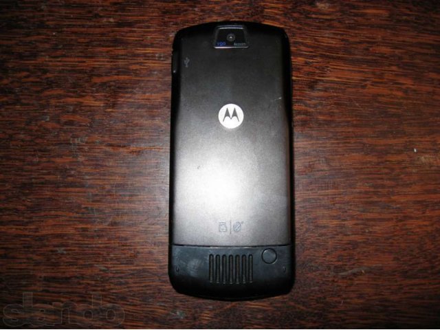 Motorola L7 золотистый в городе Нижний Новгород, фото 2, Нижегородская область