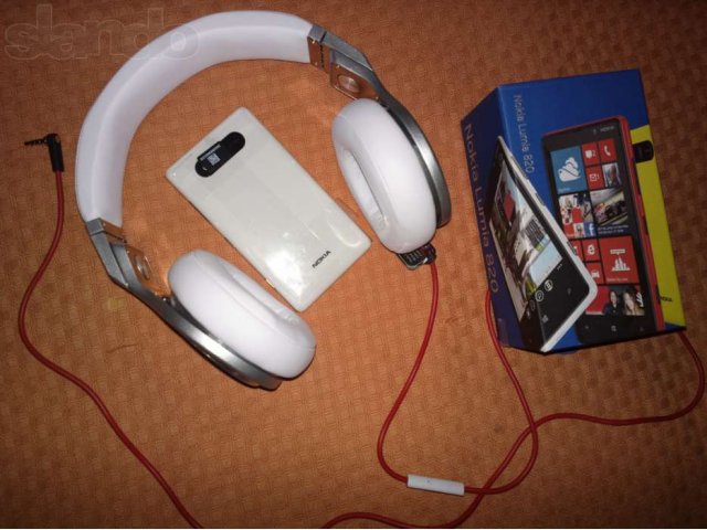 Nokia Lumia 820 с Monster Beats Pro Белые в городе Новосибирск, фото 3, Мобильные телефоны