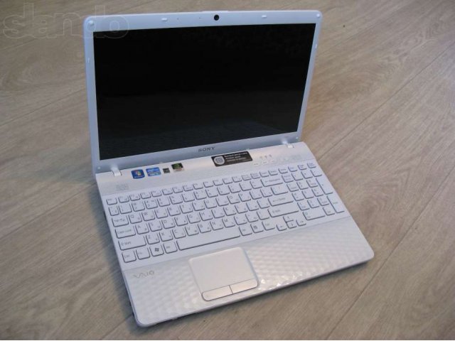 Sony Vaio VPCEH2L1R в городе Ульяновск, фото 1, Ноутбуки