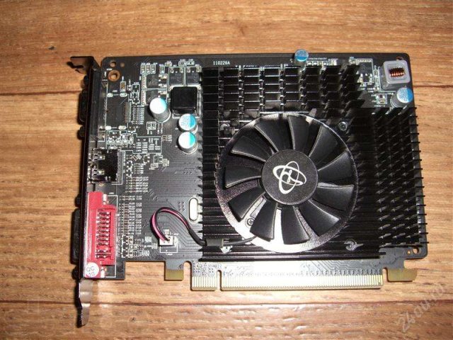 Видеокарта XFX Radeon HD6570 1Gb DDR3 в городе Воронеж, фото 1, Видеокарты