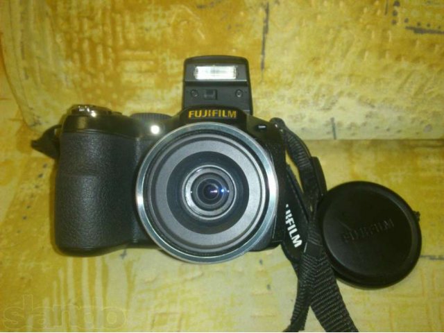 Компактная цифровая камера Fujifilm FinePix S2800HD в городе Пермь, фото 1, стоимость: 6 000 руб.