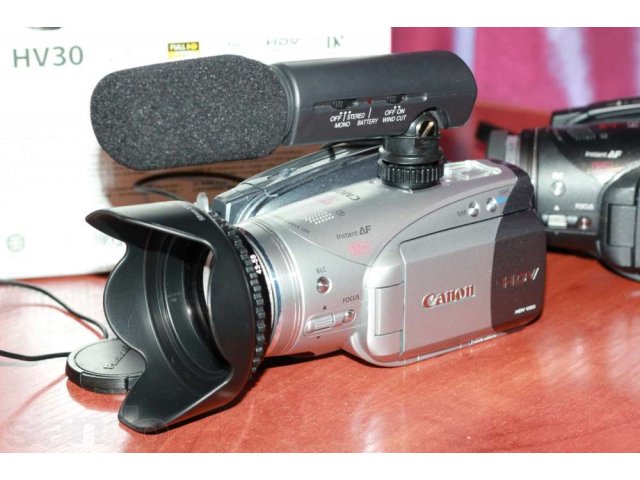 Full HD видеокамера Canon HV-20 в городе Санкт-Петербург, фото 2, стоимость: 13 000 руб.