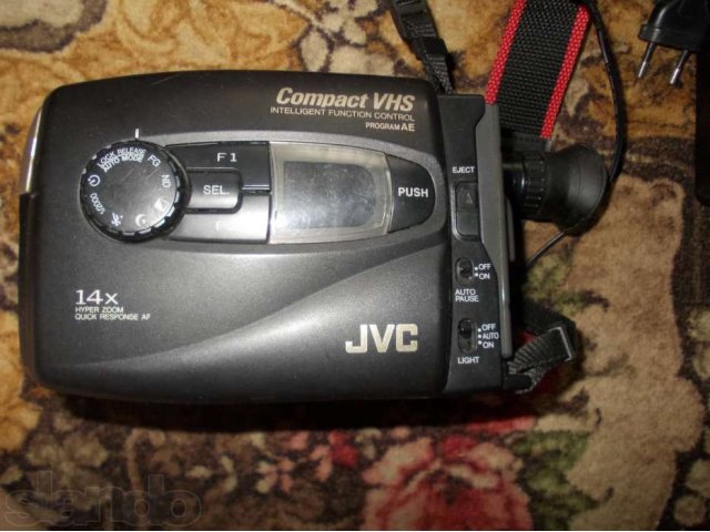 продаю видеокамеру JVC модель GR-AX627E в городе Киров, фото 1, стоимость: 1 руб.