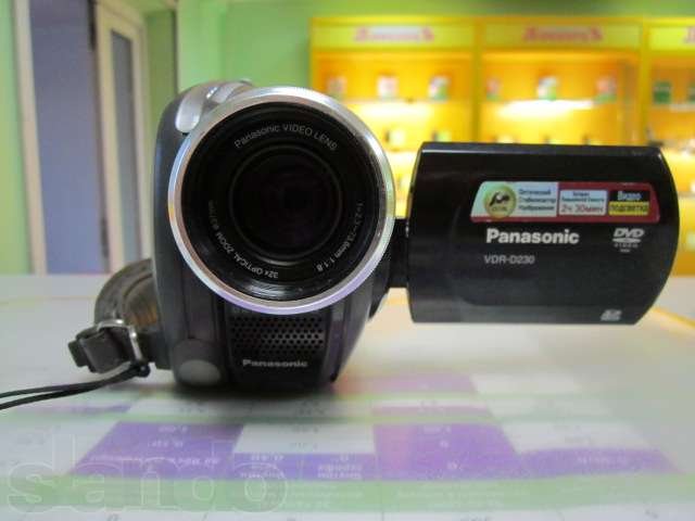 Видеокамера Panasonik VDR-D230 в городе Киров, фото 1, стоимость: 2 300 руб.