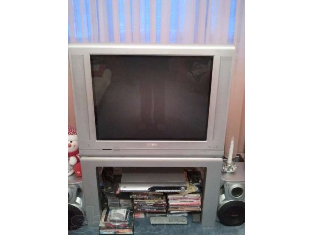 телевизор с тумбой в городе Усинск, фото 1, стоимость: 10 000 руб.