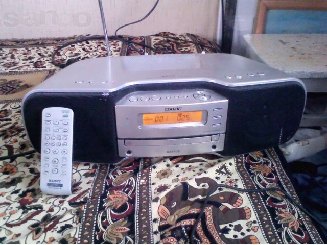 Магнитола CD / MP3 Sony 25-550CP с пультом и документами. Отл. сост. в городе Хабаровск, фото 1, Магнитолы