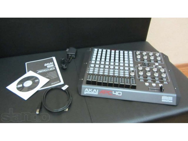 продам midi-контроллер AKAI APC40 новый в городе Хабаровск, фото 3, Прочая аудиотехника