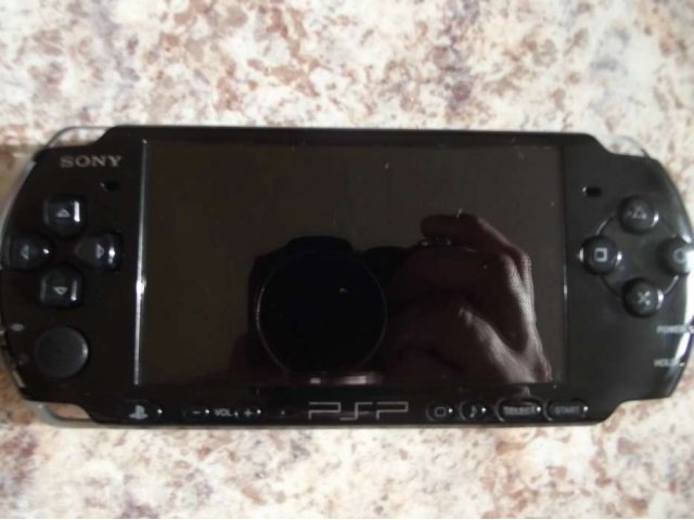 PSP 3004 Slim + 8Gb карта + чехол в городе Химки, фото 2, стоимость: 8 000 руб.