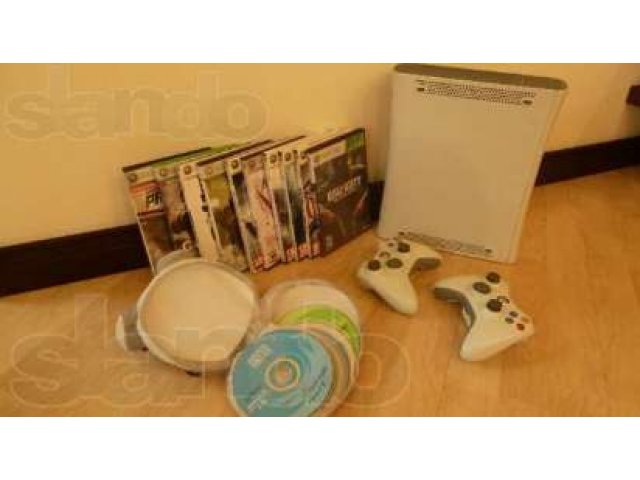 Продам xbox 360 с 2 геймпадами в идеальном состоянии +30 игр + gold в городе Оренбург, фото 1, Игровые приставки