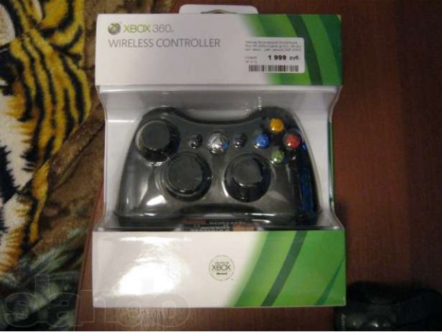 Новый беспроводной геймпад на XBOX 360 в городе Благовещенск, фото 1, стоимость: 1 900 руб.