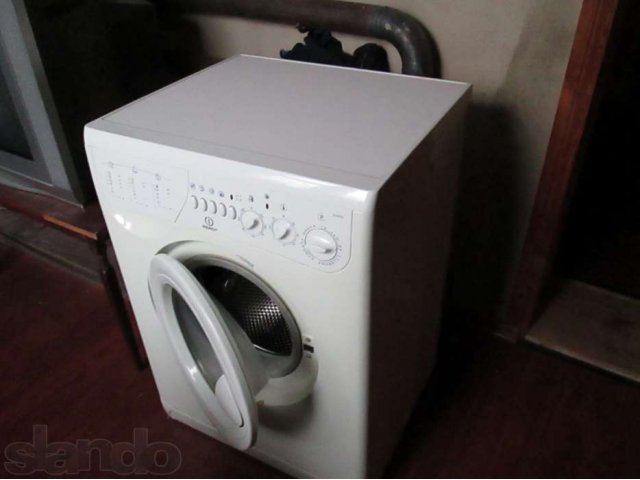 Продам стиральную машину Indesit W 105 TX в городе Новый Оскол, фото 1, Белгородская область