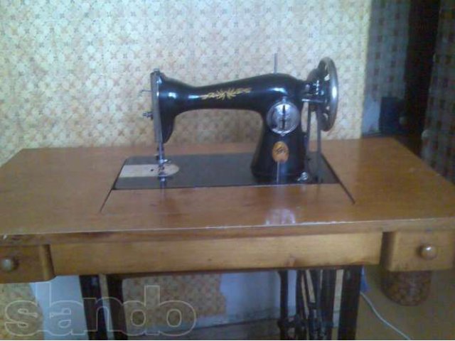 Швейная машинка в городе Москва, фото 1, стоимость: 1 700 руб.