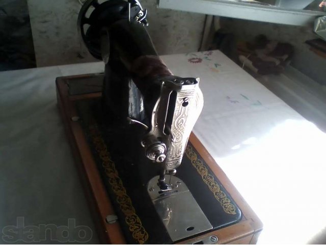 швейная машинка в городе Энгельс, фото 2, стоимость: 1 000 руб.