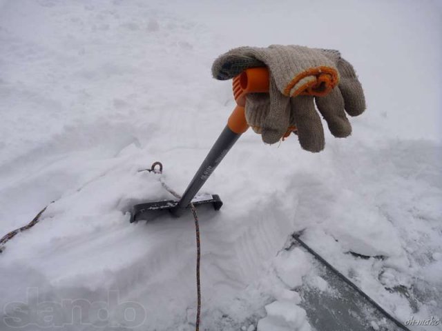 Уборка снега, наледи. Чистка дворов от льда и снег в городе Калуга, фото 1, Калужская область