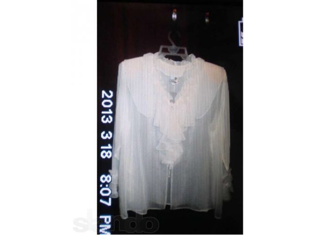 блузка белая в городе Саратов, фото 1, стоимость: 700 руб.