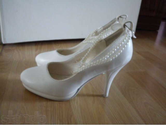 Туфли белые в городе Ялуторовск, фото 1, Женская обувь