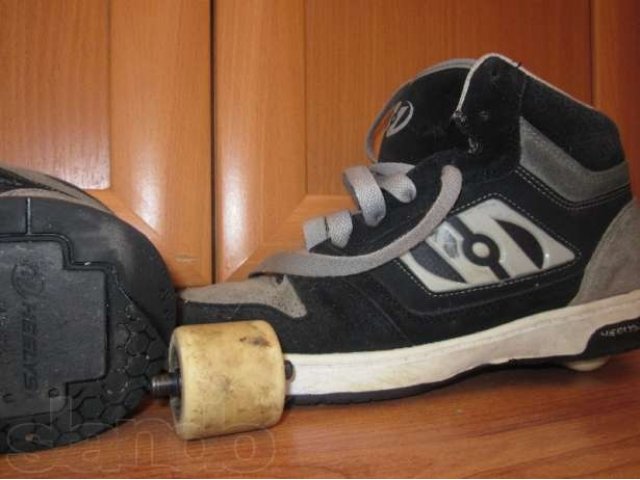 Кроссовки хеллисы в городе Киров, фото 1, Мужская обувь
