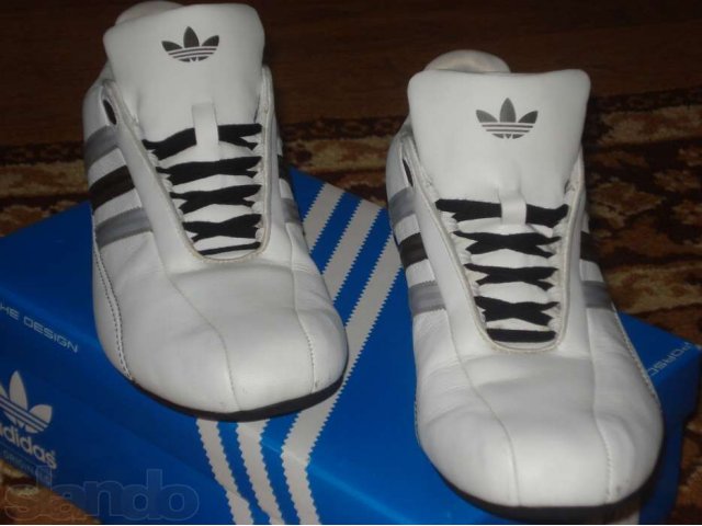 Кроссовки ADIDAS в городе Красноярск, фото 1, Красноярский край