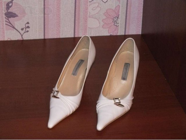 Продам белые туфли в городе Москва, фото 1, Свадебные аксессуары