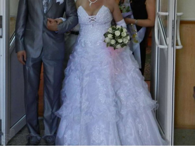 Свадебное платье размер 42-48 в городе Курганинск, фото 1, Краснодарский край