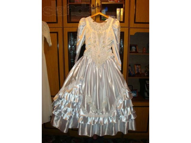 Продаются свадебное и вечернее платье. в городе Оренбург, фото 1, стоимость: 1 000 руб.