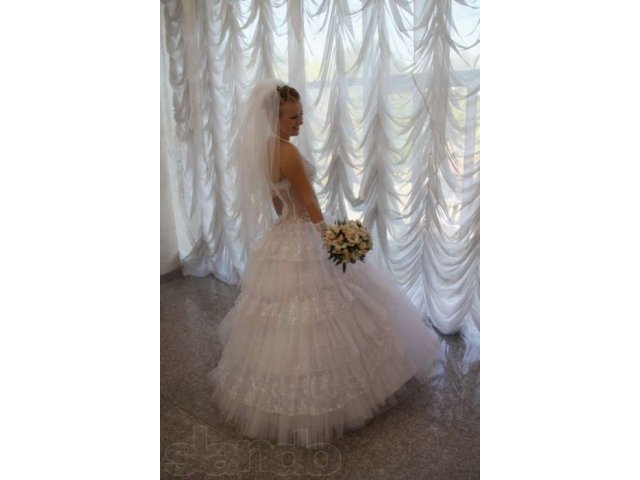 Продается свадебное платье размер 42-44 в городе Белгород, фото 5, стоимость: 15 руб.