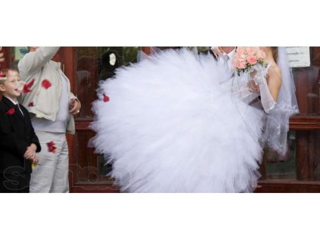 Свадебное платье в городе Новокузнецк, фото 2, стоимость: 7 000 руб.
