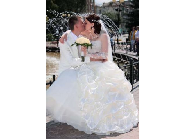 Продаю пышное свадебное платье в городе Калуга, фото 3, стоимость: 10 000 руб.